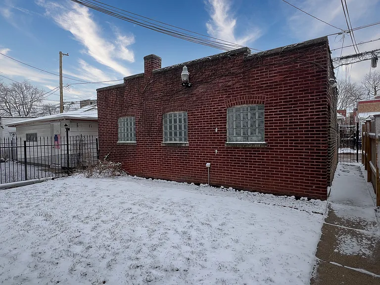 7330 S Campbell Ave #1 — Photo 6
