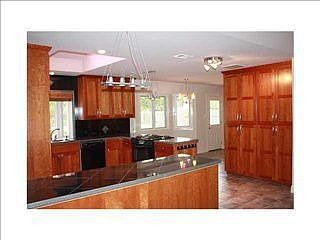 4th image of 2901 Live Oak St