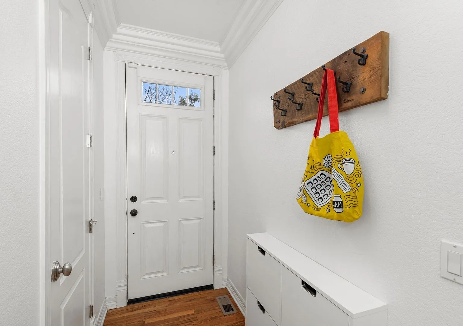 Stylish 2BR Condo in Denver — Photo 3