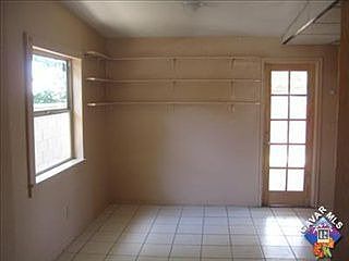 2nd image of 1005 W Avenue H6