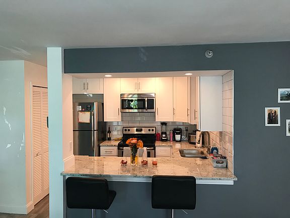 5th image of 3002 W Cleveland St Unit E6