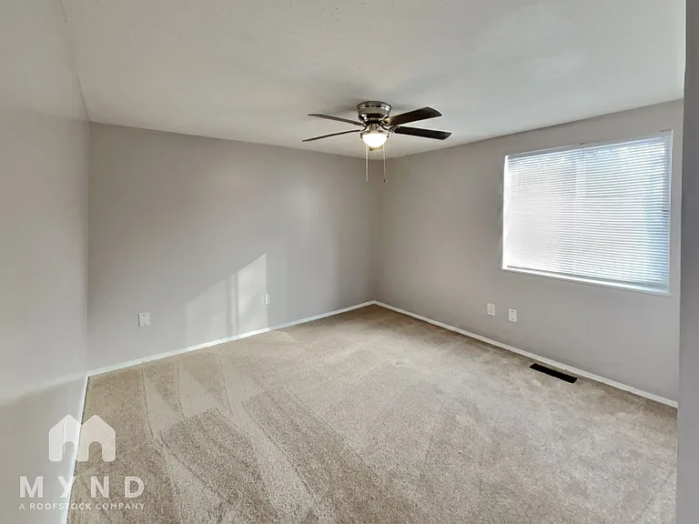 2270 Cardston Dr — Photo 13