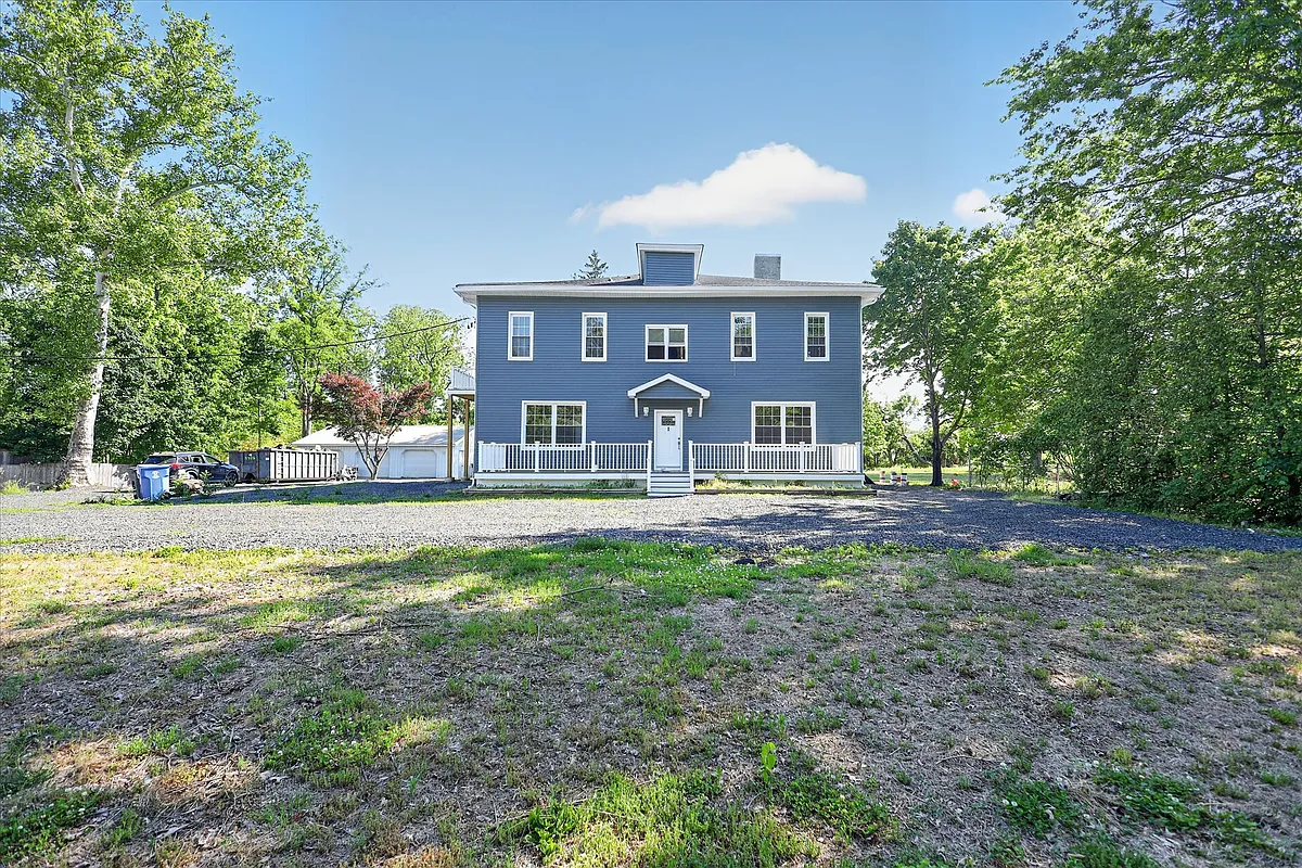 Building Photo - 509 Lumberton Rd #1