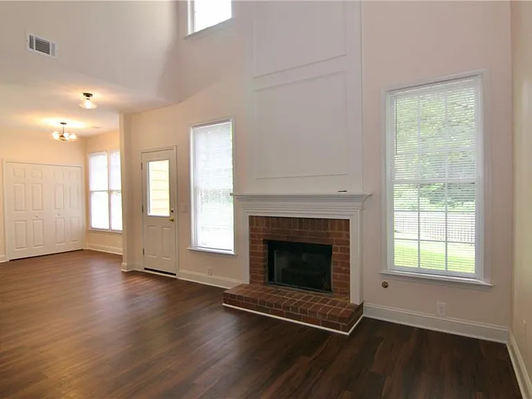 3060 Winston Terrace Ct — Photo 11