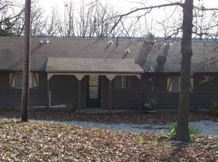 1379 Deer Run Rd, Elsberry, MO 63343