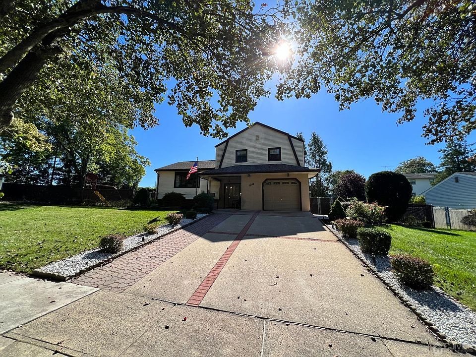 1st image of 40 Cottonwood Dr
