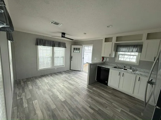 1 bed, 1.0 bath, 476 sqft, $1,750 — Photo 4