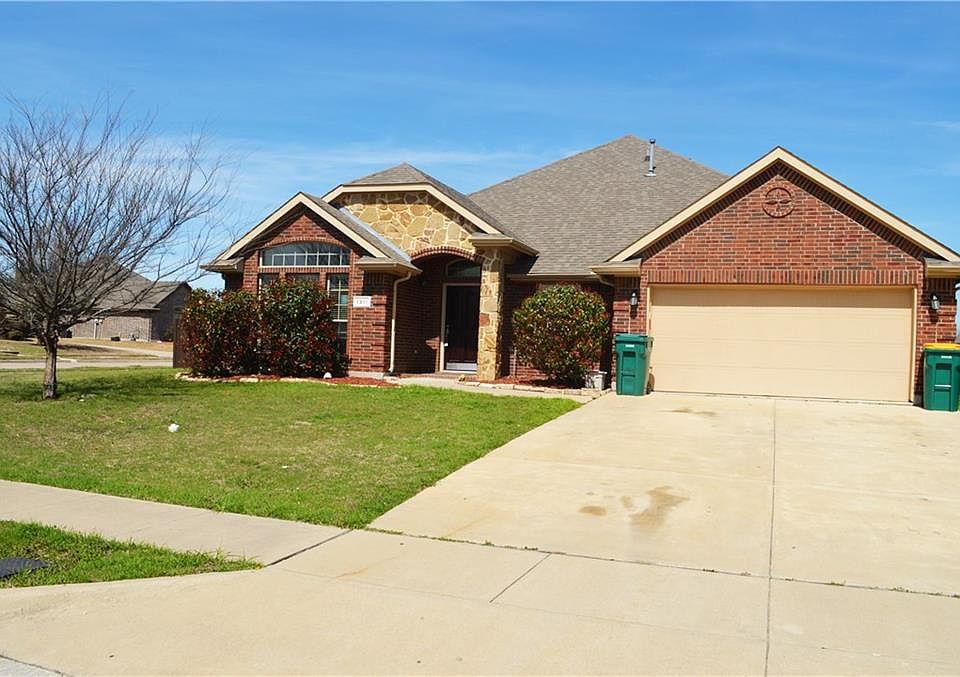1st image of 1311 Edinburgh Cir