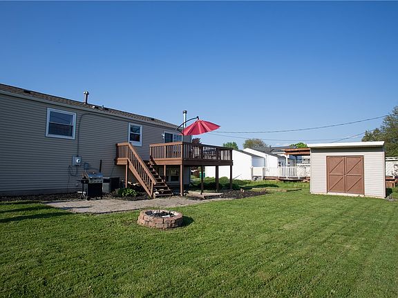 3rd image of 43 Wickwine Ln