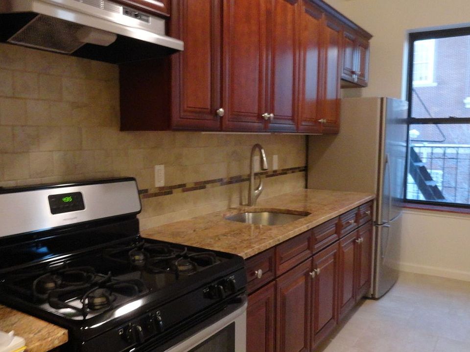 1st image of 20-67 38th St #C1