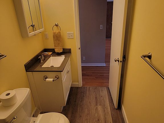 4th image of 525 Anderson Blvd #820