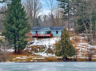 21056 Echo Hollow Dr, Tustin, MI 49688