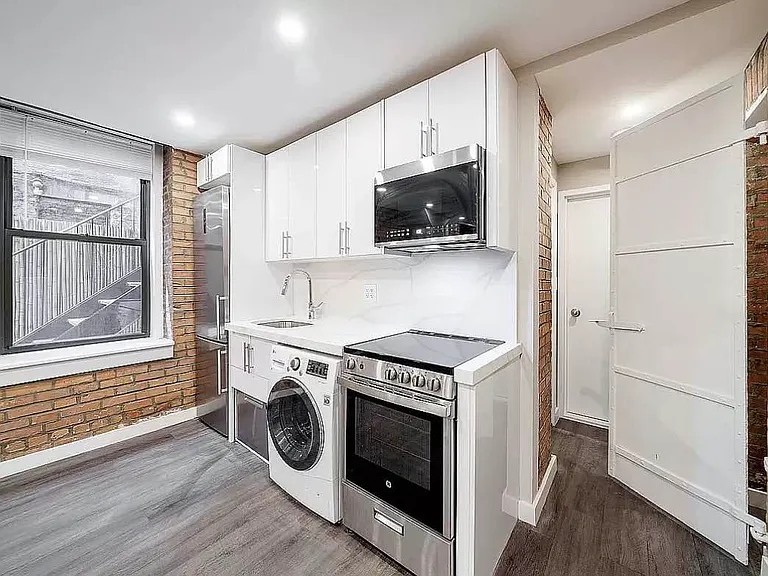 332 E 19th St #G-1 — Photo 6
