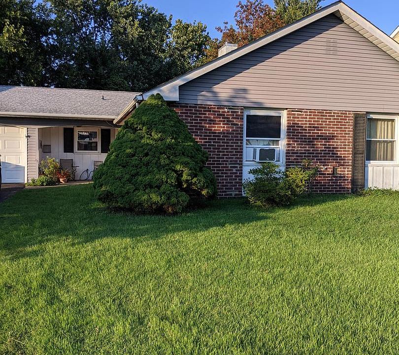 2nd image of 17 Parish Ln