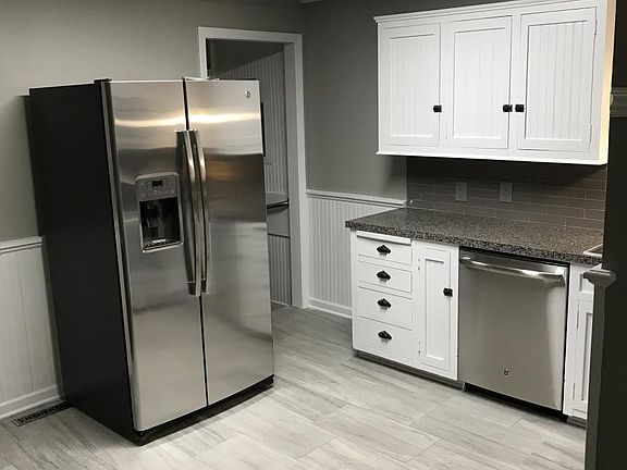 2nd image of 7328 S 72nd Ave