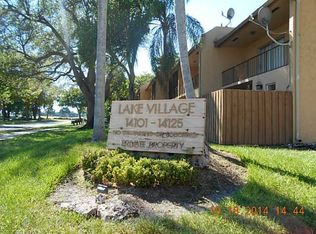 14113 Kendale Lakes Cir, Miami, FL 33183