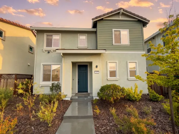 633 Barrett Lake Rd, West Sacramento, CA 95605