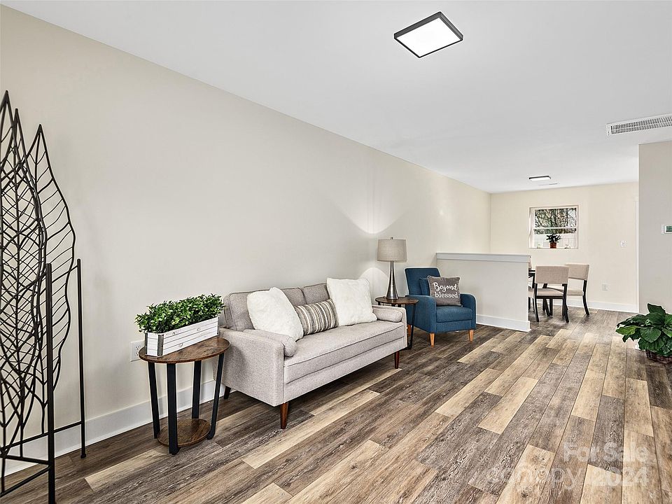 576 Orchard St Old Fort NC Zillow