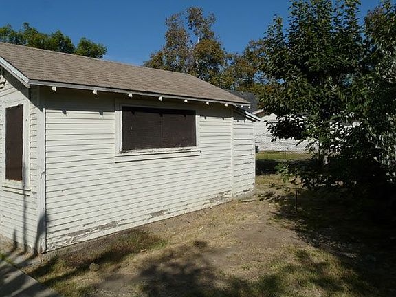 5th image of 4994 Vincent Ave