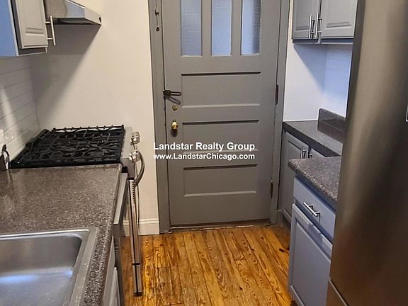 3rd image of 4332 N Hermitage Ave APT 1W