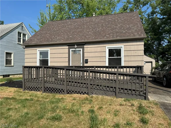 986 Belvedere Ave SE, Warren, OH 44484