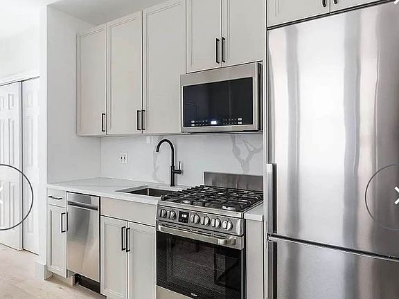 3rd image of 226 W 97th St APT 5C