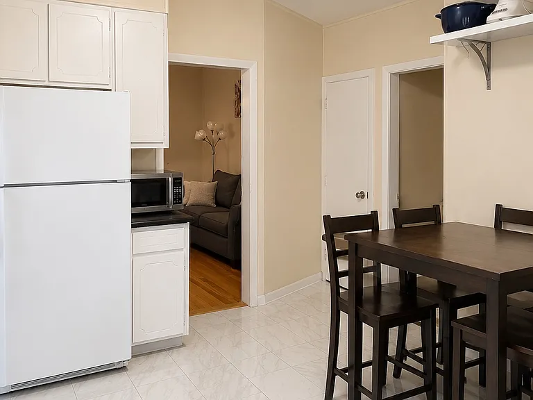 12 Heath St #1 — Photo 8