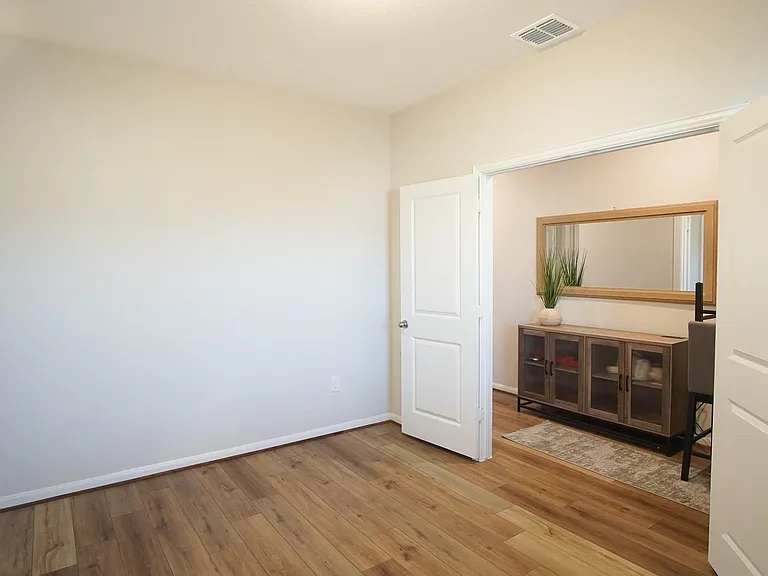 130 Yellowstone Dr — Photo 7