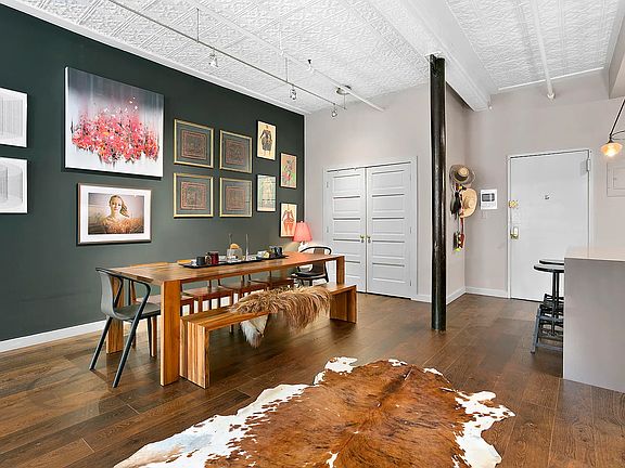 3rd image of 113 W 25th St Penthouse 6E