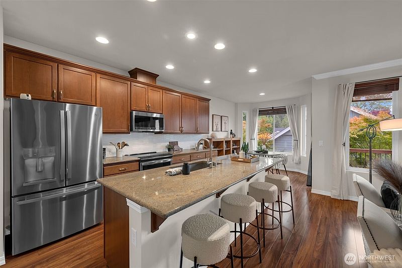 5th image of 12435 243rd Terrace NE