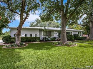 638 E Mandalay Dr, Olmos Park, TX 78212