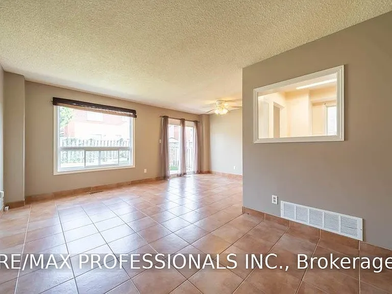 4207 Beacon Ln — Photo 5