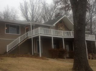 30 N Lakeshore Dr, Cherokee Village, AR 72529