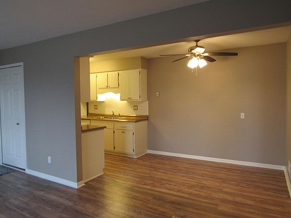 5th image of 32724 Harper Ave #10