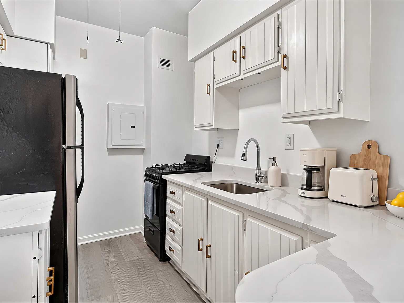Studio, 515 sqft, $1,950 — Photo 3