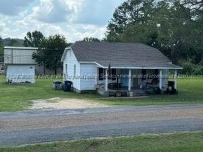 752 E 12th Ave, Guin, AL, 35563