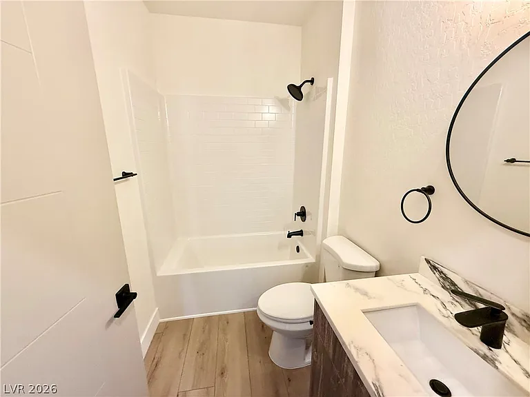461 E Comstock St #2 — Photo 16