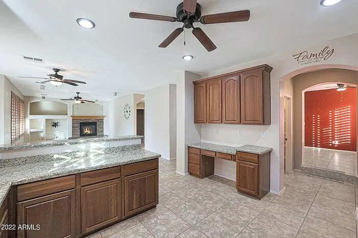 7863 W Melinda Ln — Photo 7