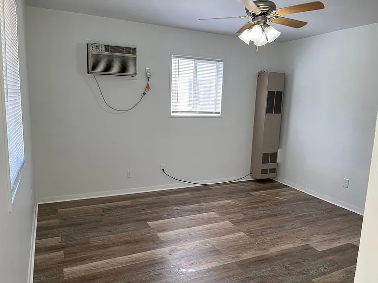 1 bedroom apartment — Photo 12