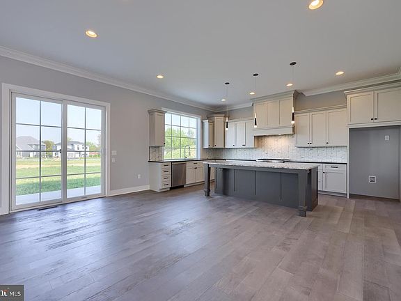 2nd image of 2511 Crowfoot Ln Lot 25