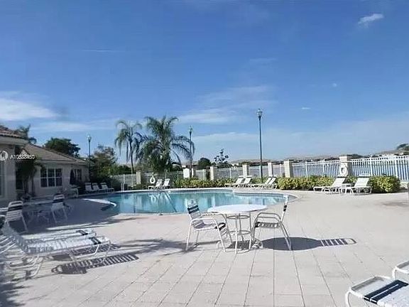 3rd image of 5045 Wiles Road #308