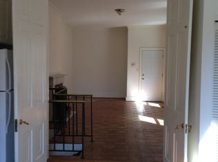 1105 Waverly St, Philadelphia, PA 19147
