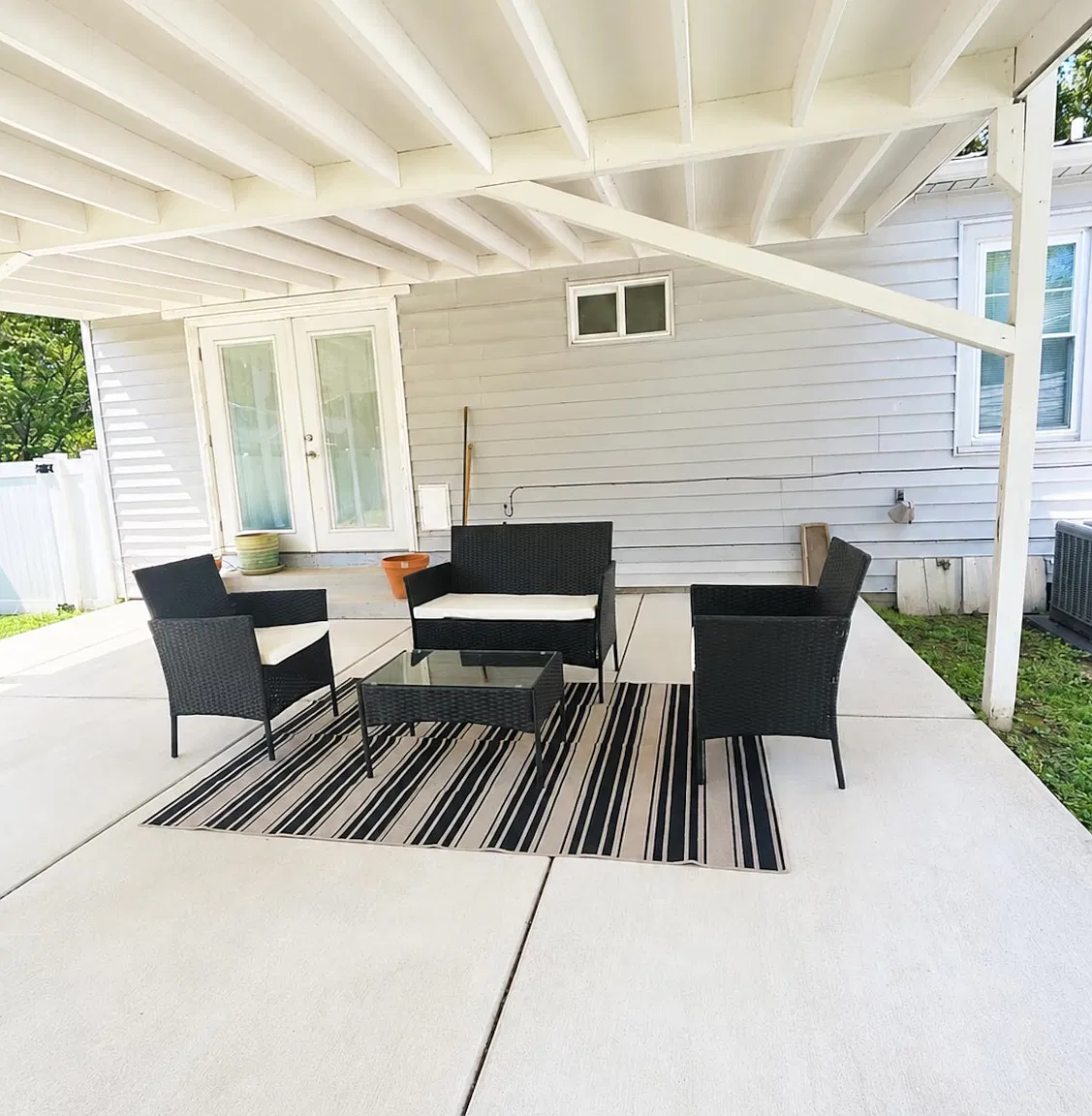 2 bed, 970 sqft, $2,100 — Photo 4