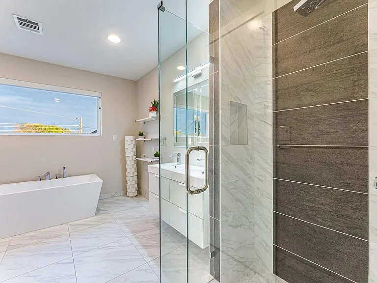 4013 Ivanhoe Ln — Photo 16