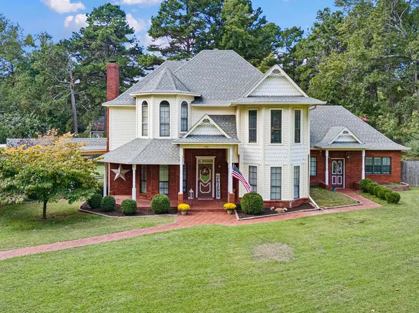 236 Meadow Rd, Russellville, AR 72802