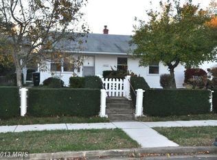 6813 Leyte Dr, Oxon Hill, MD 20745