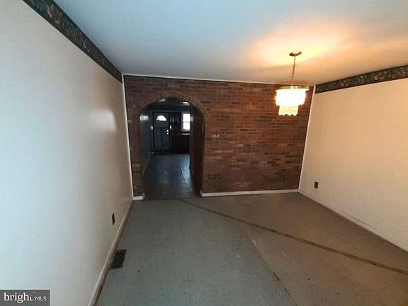 4th image of 1533 Argyle Ave