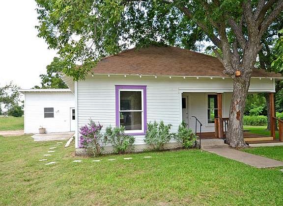 2nd image of 103 E Willis St