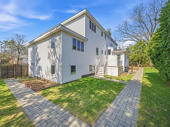 5th image of 124 Deborah Rd
