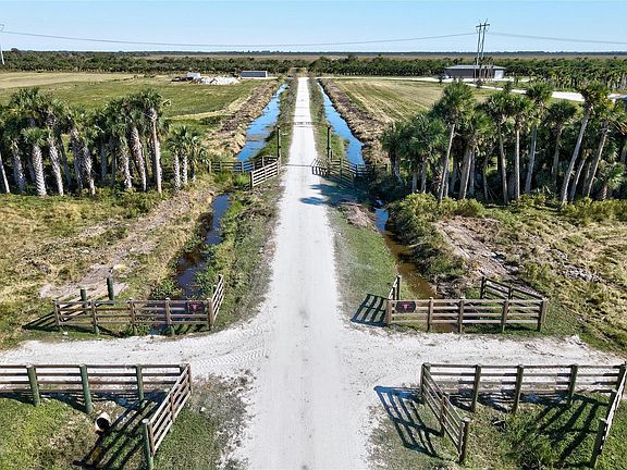 3rd image of xxxx Xxxx Carlton Road